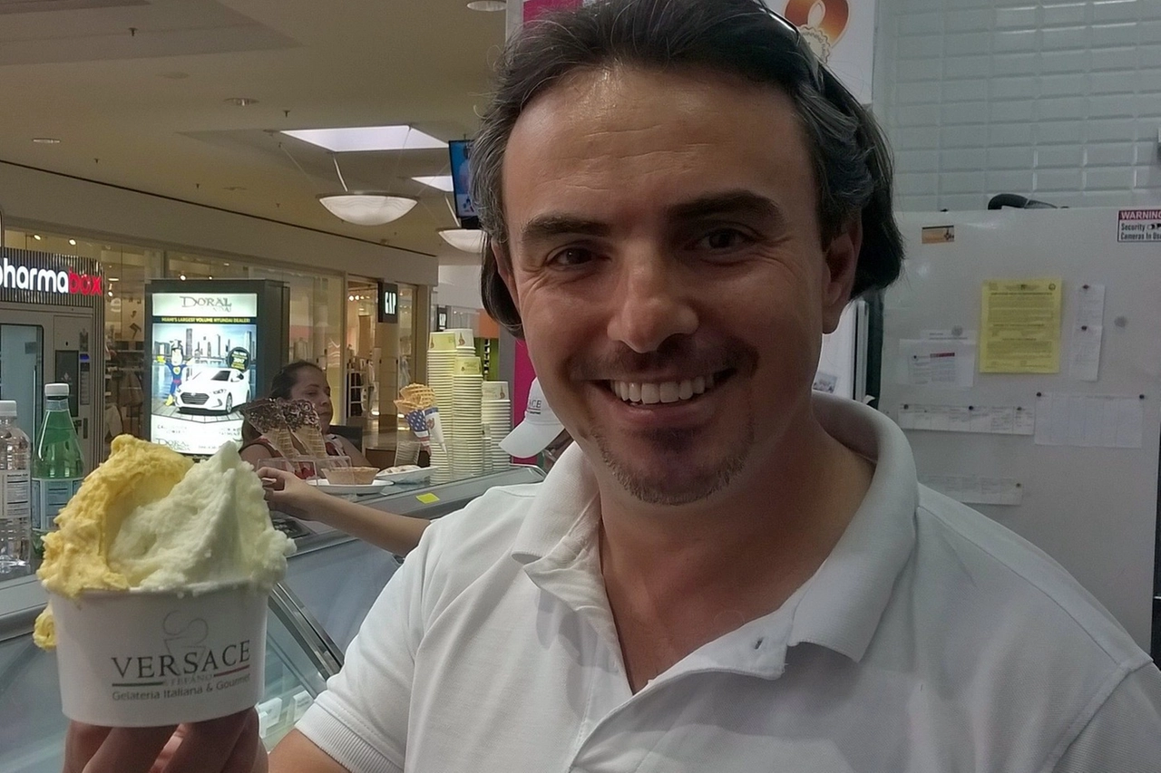 L’IDEA Stefano Versace ha scelto di produrre solo gelato tradizionale Un mercato cresciuto del 93% in pochi anni
