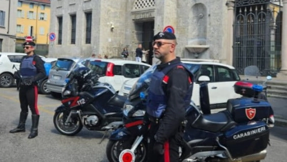 Carabinieri a Monza