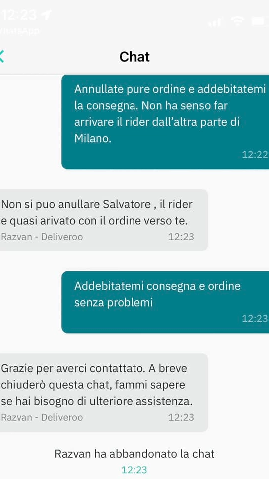 Lo screenshot della chat con l'operatore Deliveroo