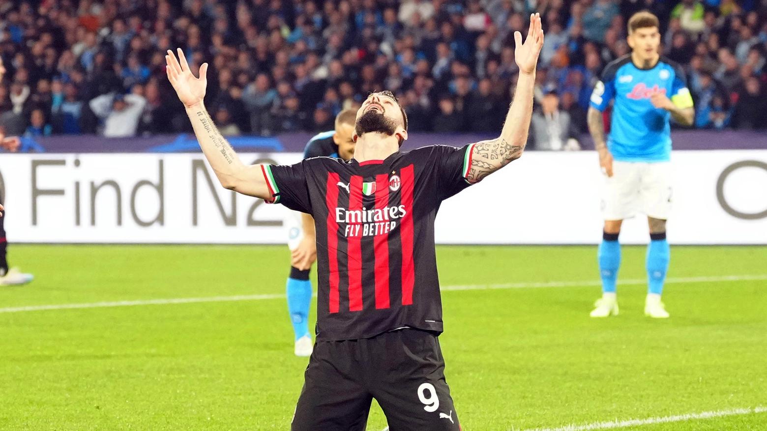 Il Milan vola in semifinale di Champions League. A Napoli finisce 1-1: delirio rossonero!