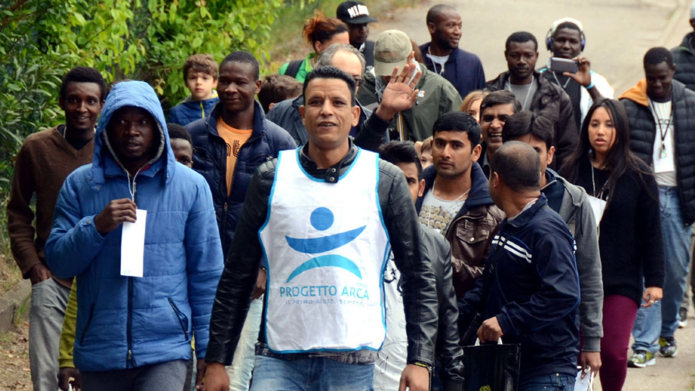 Nuovi migranti in arrivo Nuovi migranti in arrivo