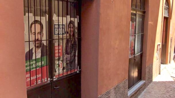 Un vecchio scatto della sede Pd di Luino (Archivio) Un vecchio scatto della sede Pd di Luino (Archivio)