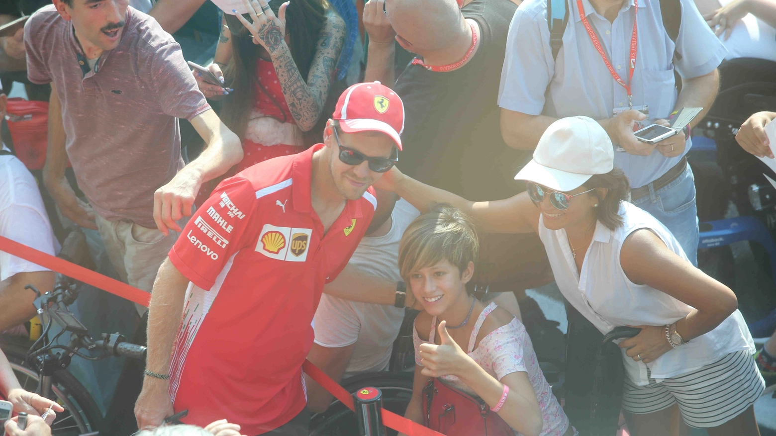 Sebastian Vettel fra i tifosi