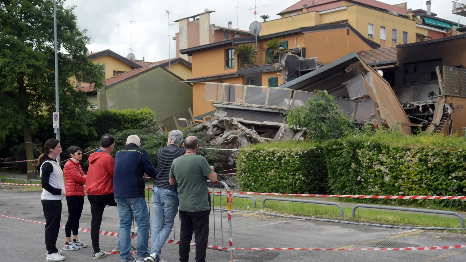 L'area del crollo è stata transennata