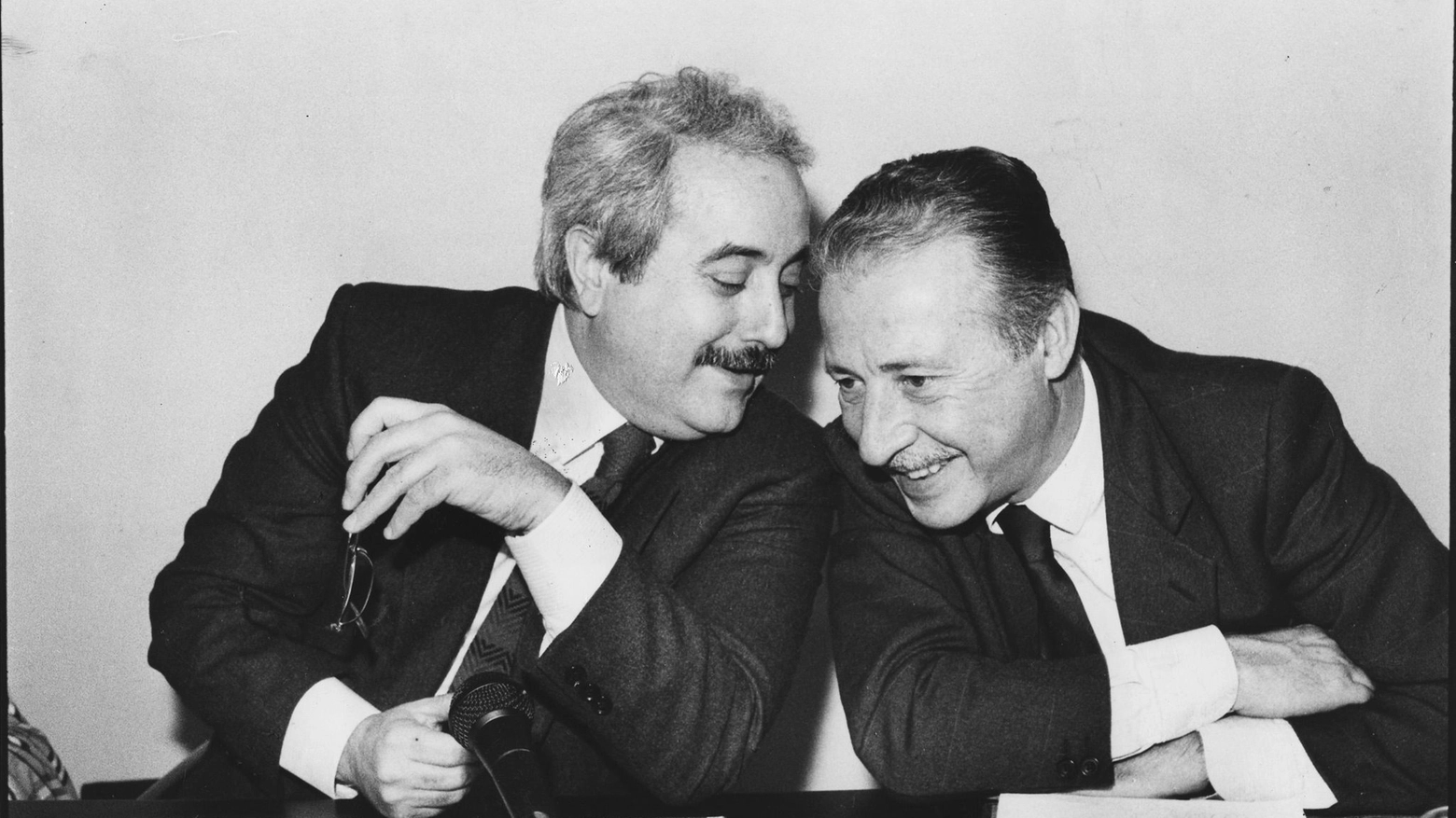 Giovanni Falcone e Paolo Borsellino divenuti il simbolo della lotta alla mafia