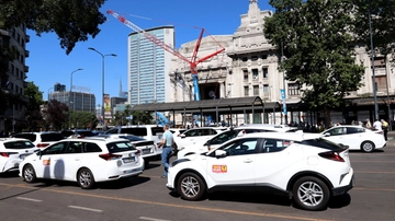Taxi, l’Antitrust richiama Milano: le licenze sono poche, vanno aumentate. Tutti i numeri