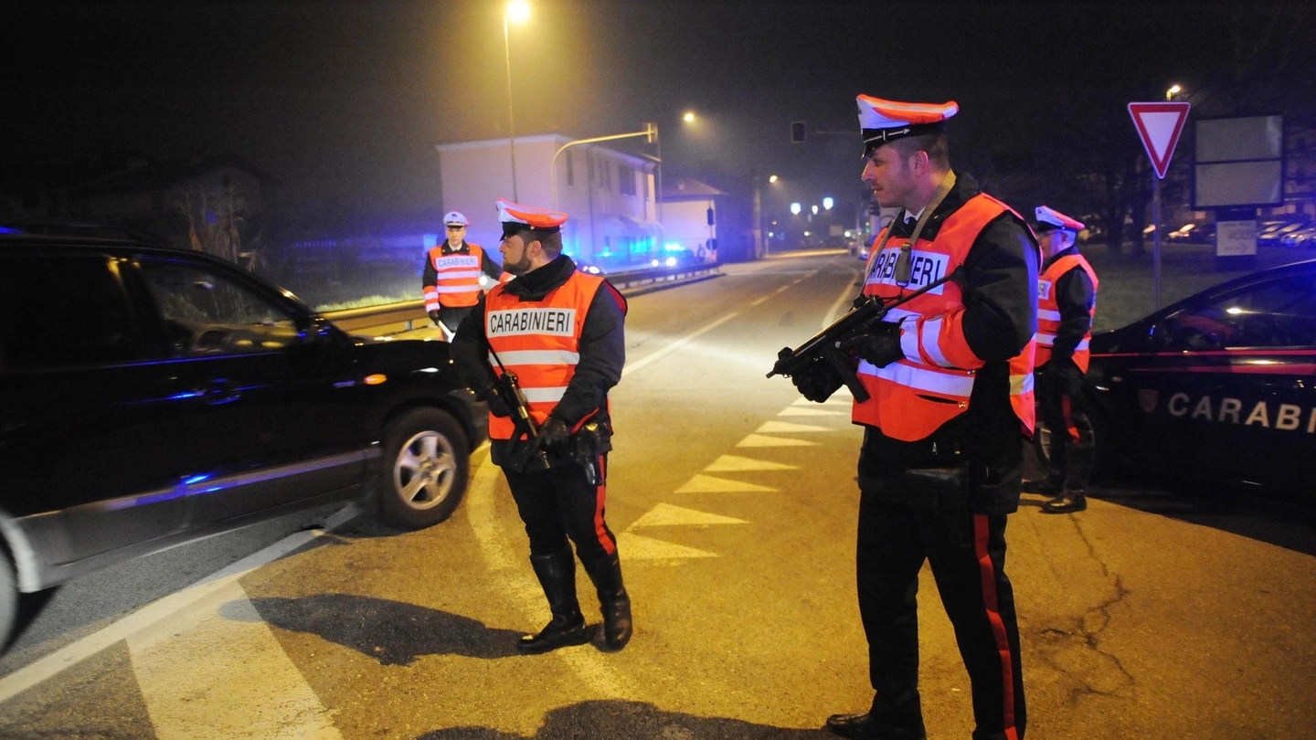 Un controllo stradale dei carabinieri
