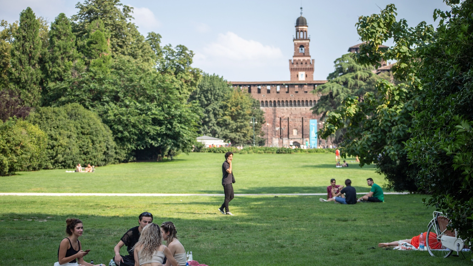 Ancora una settimana di caldo "estivo" sulla Lombardia Ancora una settimana di caldo "estivo" sulla Lombardia