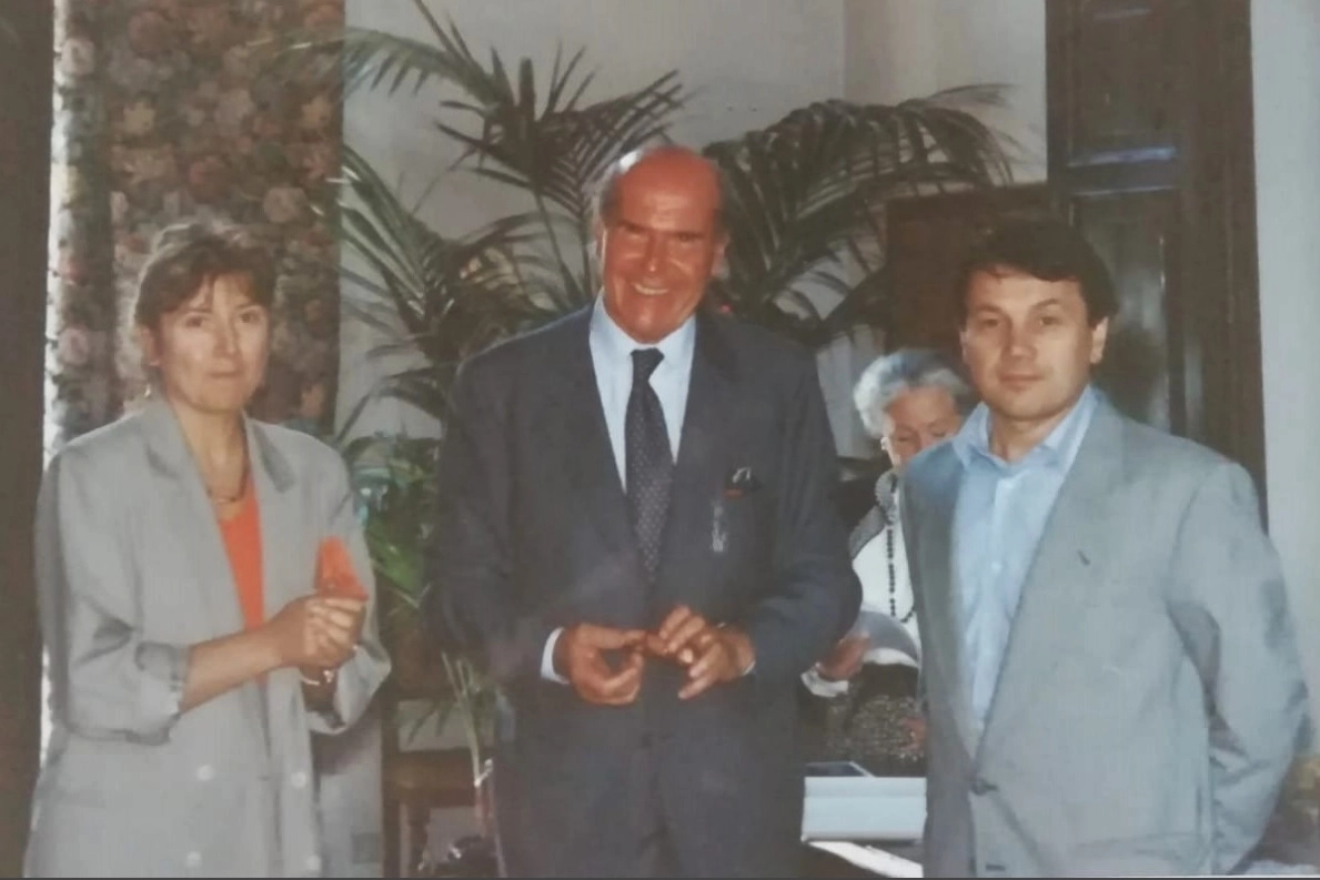 Umberto Veronesi con i proprietari del castello di Macconago