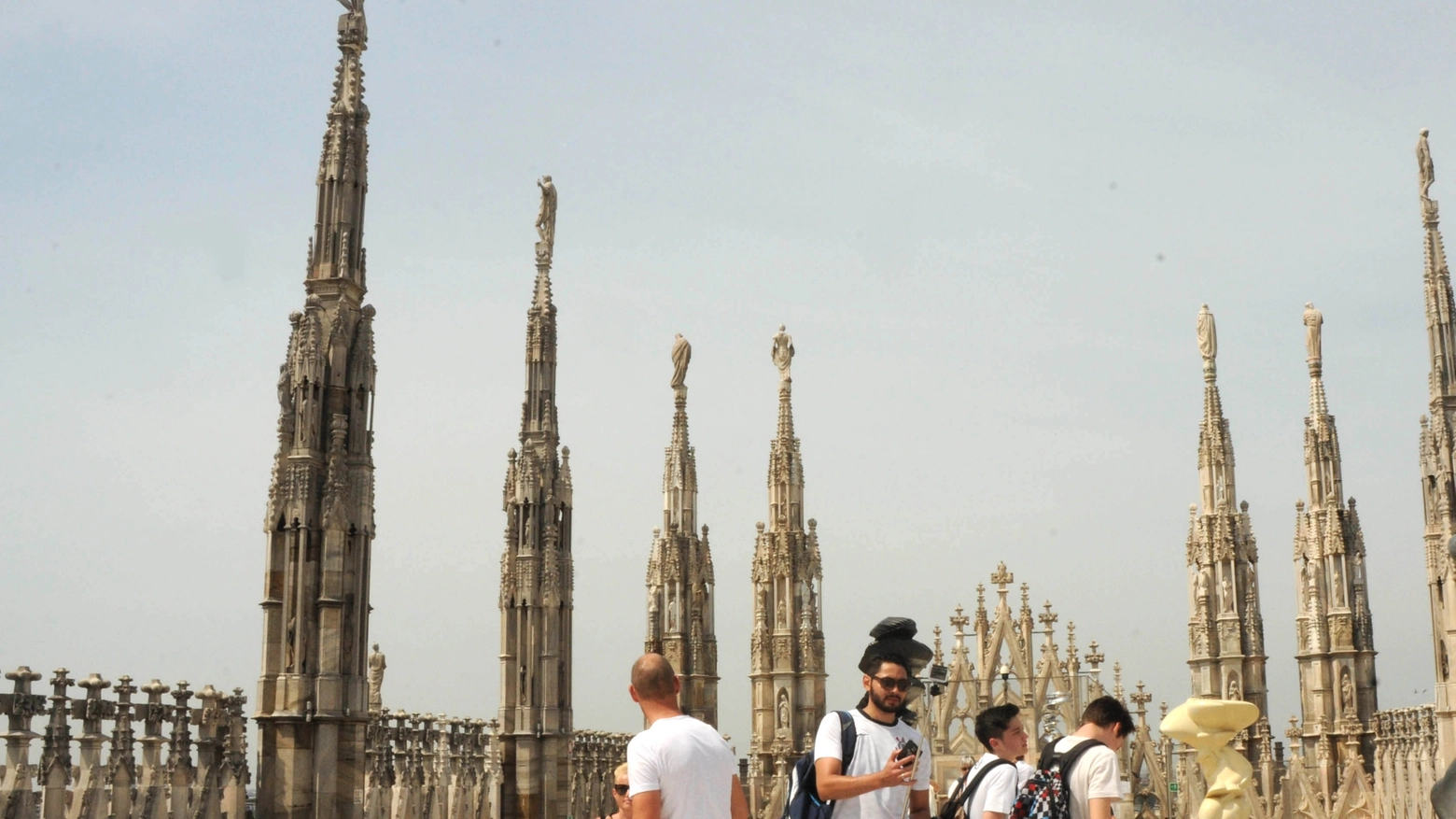 Turisti sul tetto del Duomo