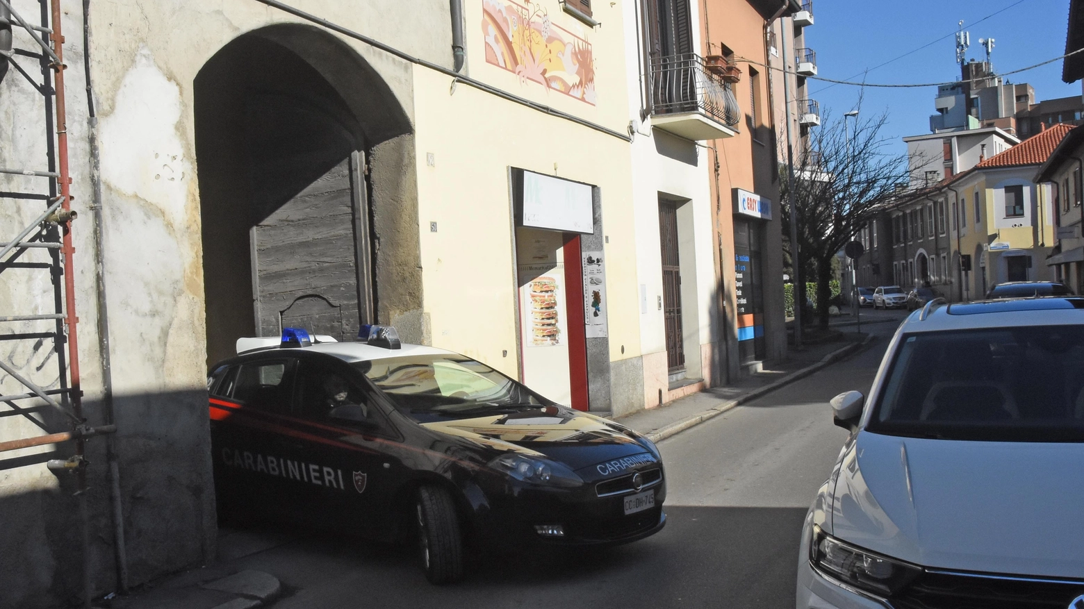 I carabinieri in via Matteotti a Desio