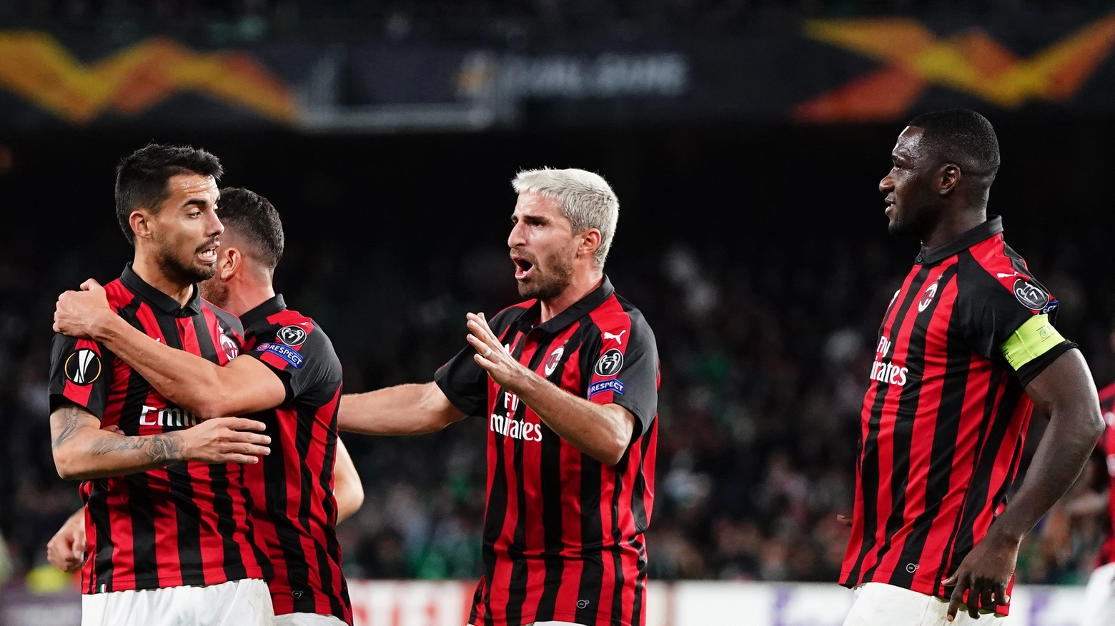 Betis-Milan, esultanza dopo il gol di Suso