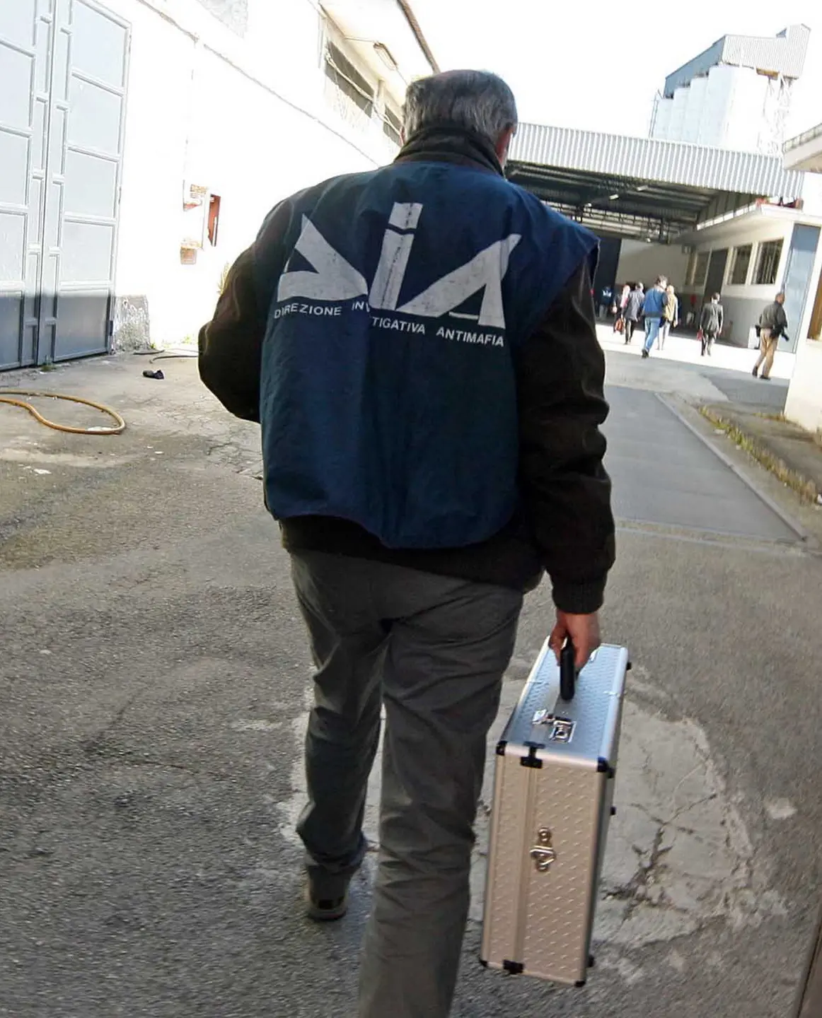 "Cosa nostra, camorra e ’ndrangheta: così fermiamo i loro affari illeciti"