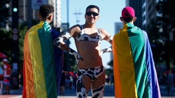 Pride Month, dalla rivolta di Stonewall al delitto di Giarre: le origini dell’orgoglio LGBTQIA+