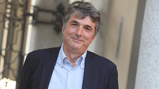 "È in arrivo un nuovo educatore" "È in arrivo un nuovo educatore"