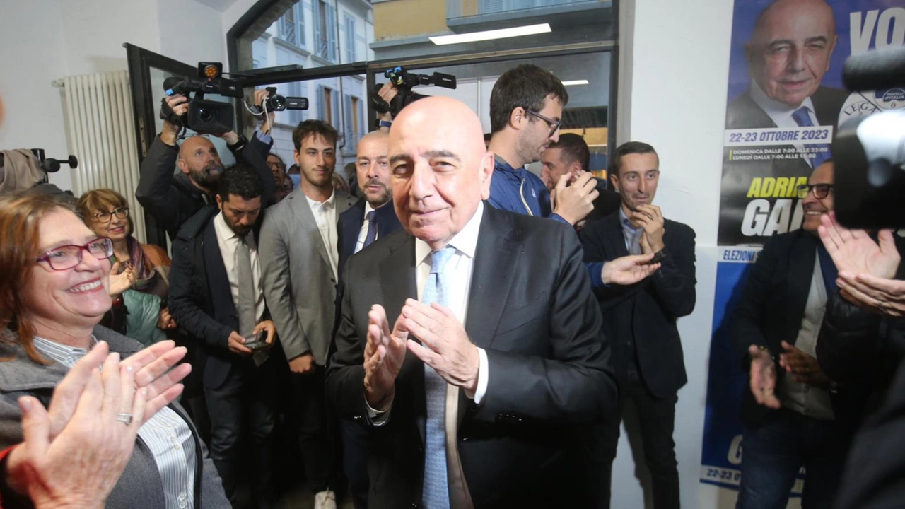 Adriano Galliani vince le elezioni a Monza nel nome di Berlusconi: “La dedica? Solo a lui, il mio maestro di vita, il mio tutto”