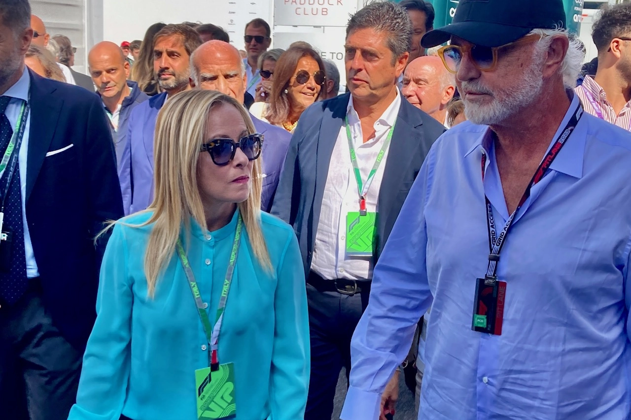 Giorgia Meloni e Flavio Briatore a Monza per il Gp