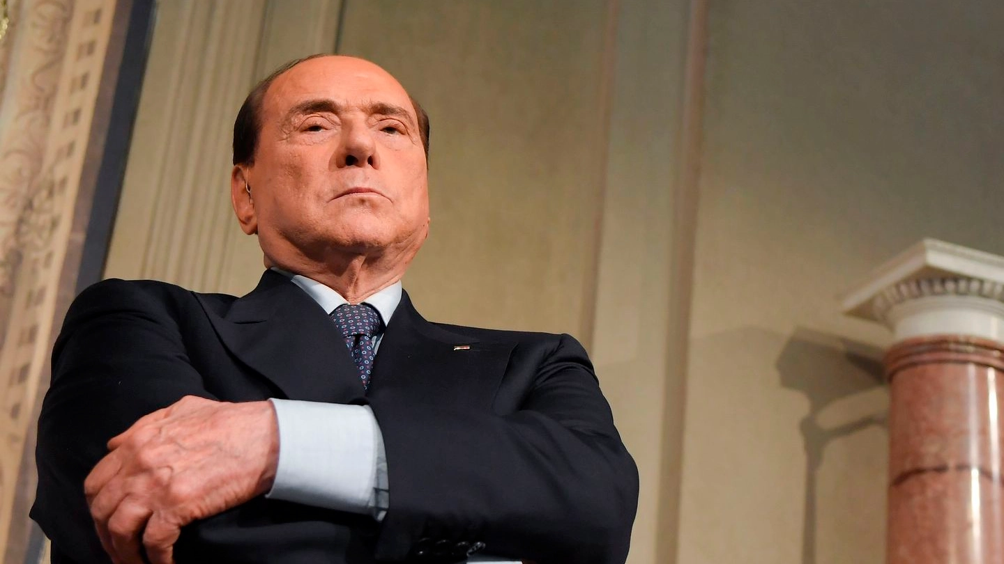 Silvio Berlusconi alla fine ha dato il placet al governo Lega-M5S (Lapresse)