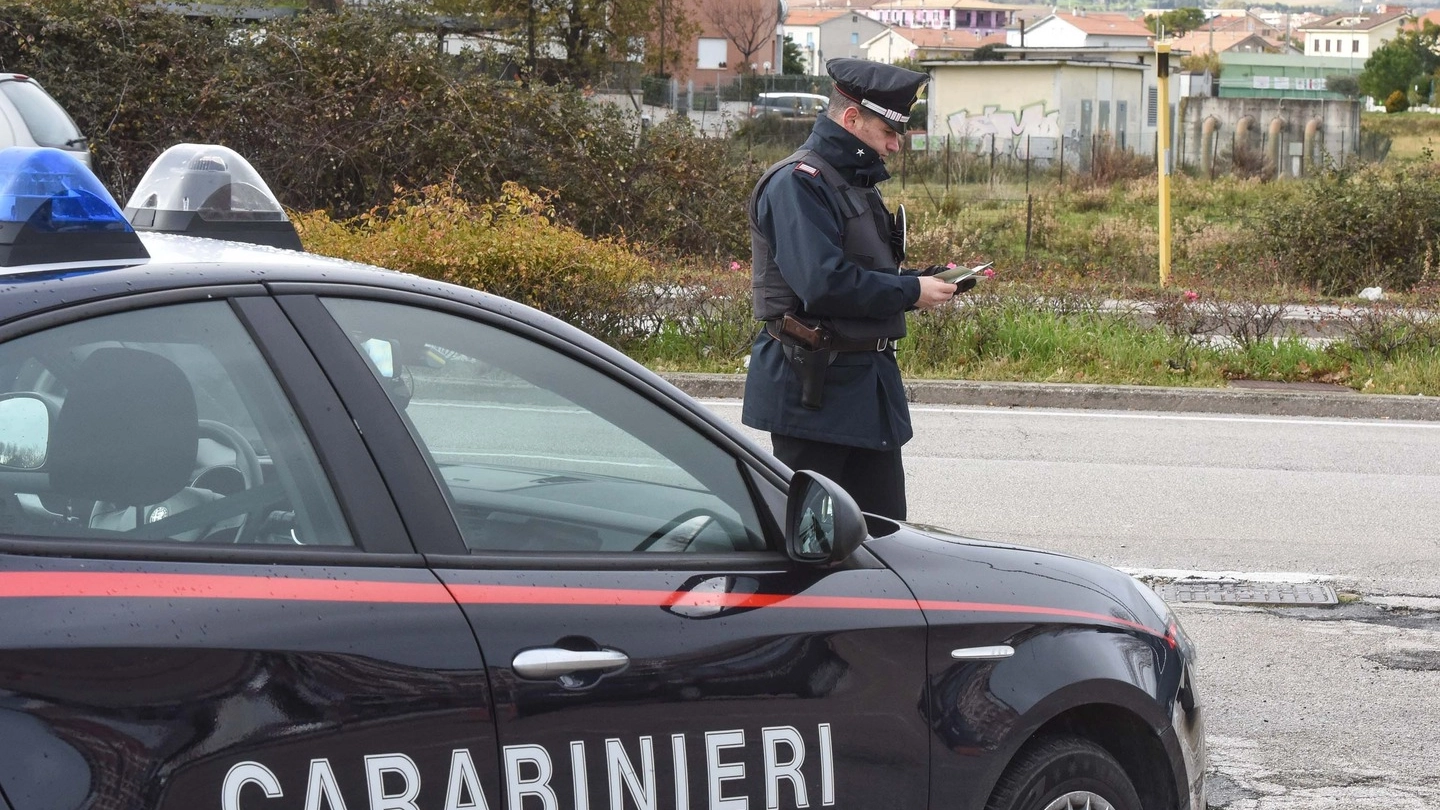 Carabinieri a caccia dei ladri