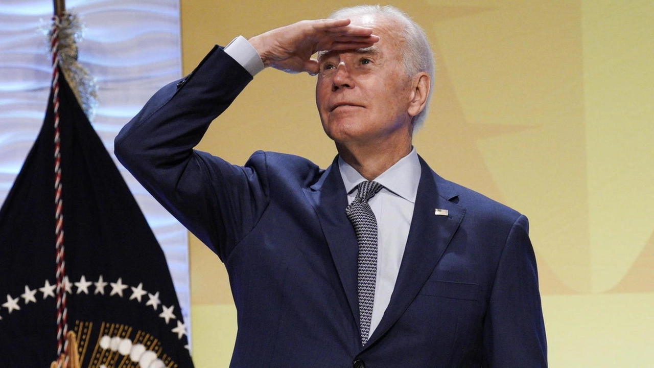 A 80 anni Joe Biden si ricandida. Il geriatra: ha il fisico per farcela