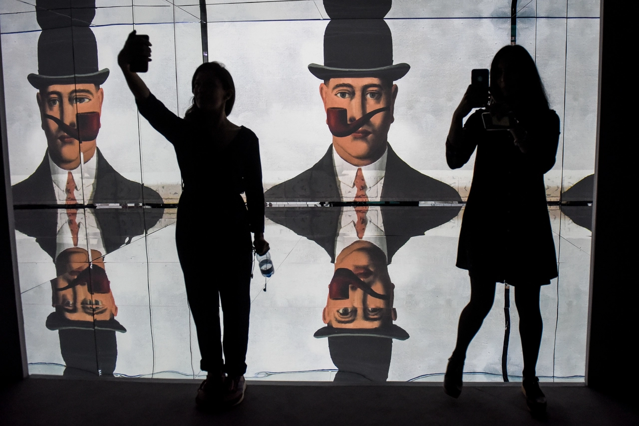 'Inside Magritte. Emotion Exhibition'