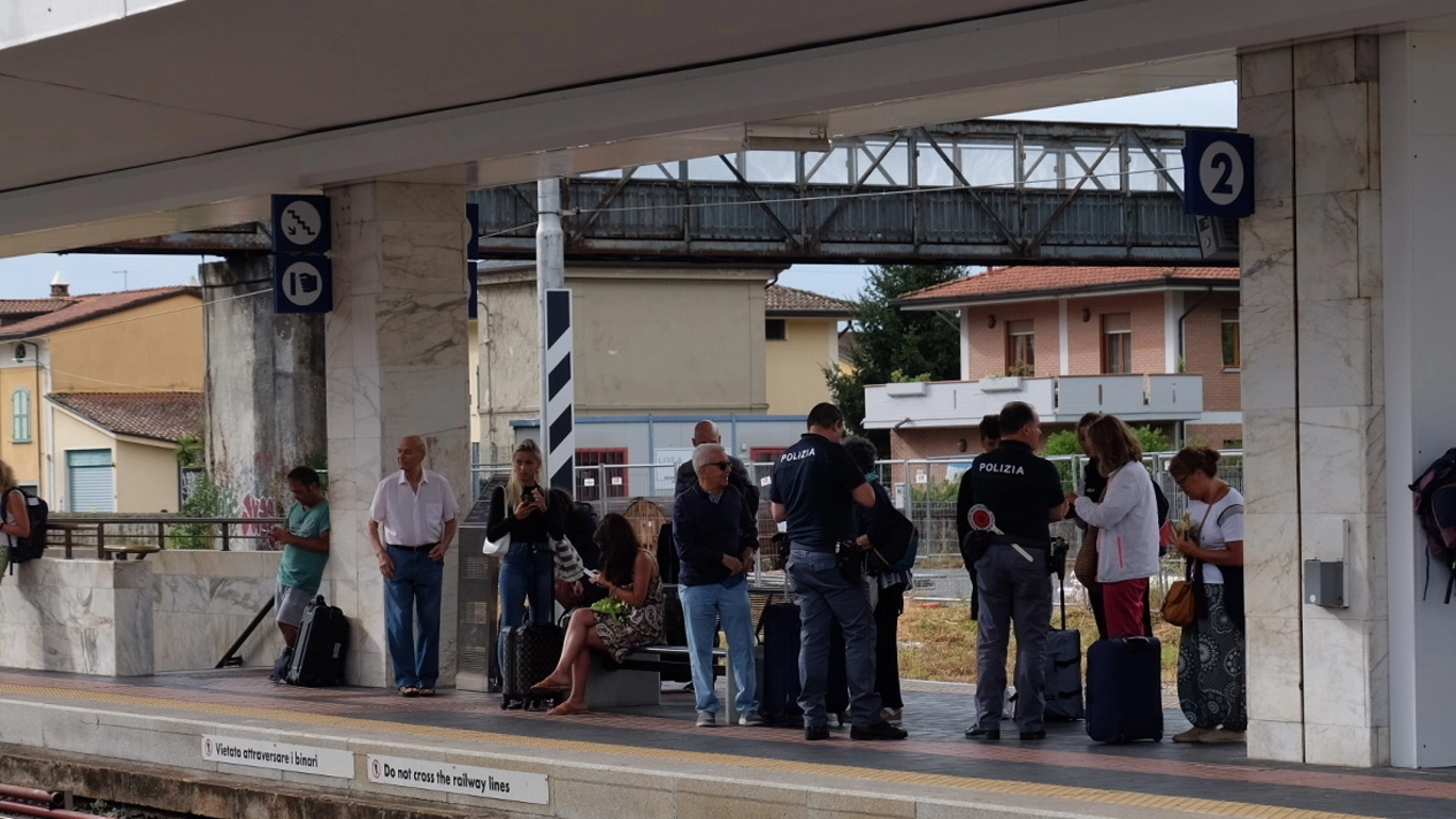 Controlli di polizia in stazione Controlli di polizia in stazione