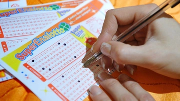 Superenalotto e Lotto, i numeri vincenti di oggi giovedì 17 agosto