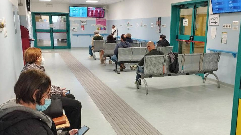 Pronto soccorso, code e tensioni. Arrivano i mediatori a metter pace Pronto soccorso, code e tensioni. Arrivano i mediatori a metter pace