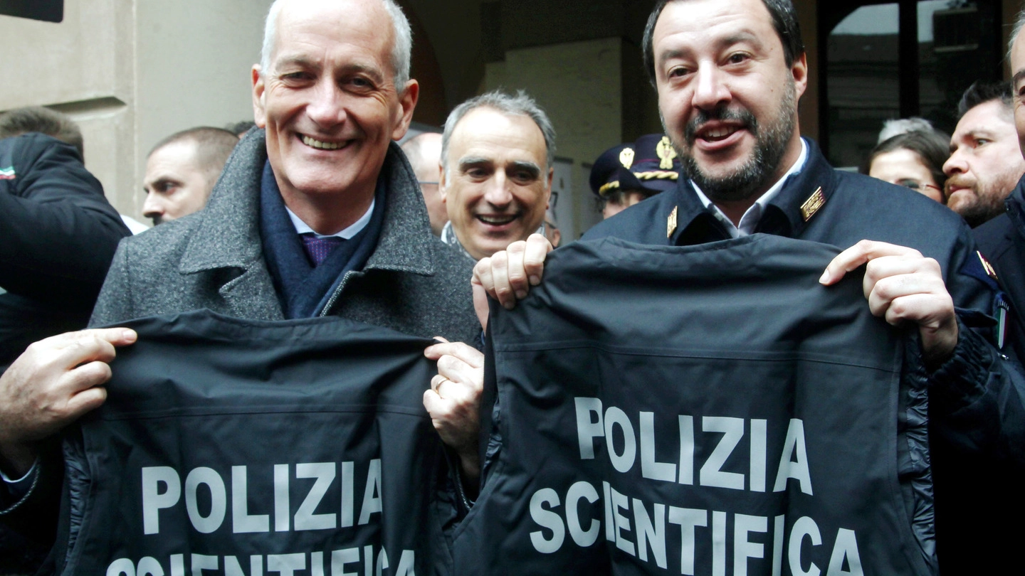 Franco Gabrielli, capo della Polizia di Stato, con Matteo Salvini 