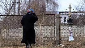 Un'immagine di desolazione a Irpin, dove donne e bambini sono stati violentati dai russi