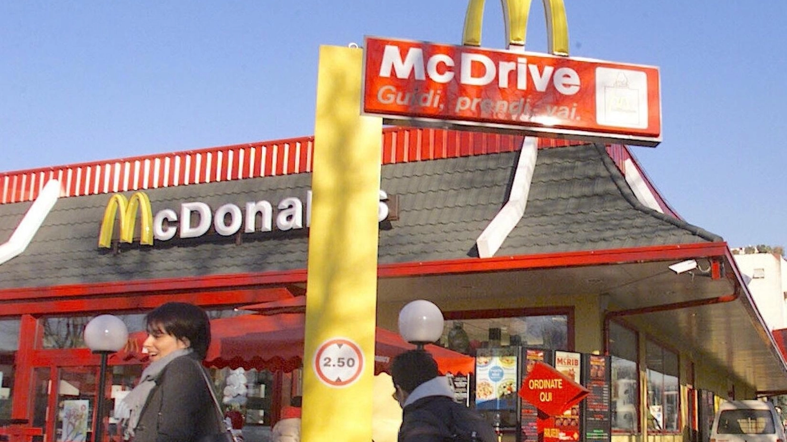 Aperto il nuovo McDonald’s . Ma manca la rotatoria d’accesso
