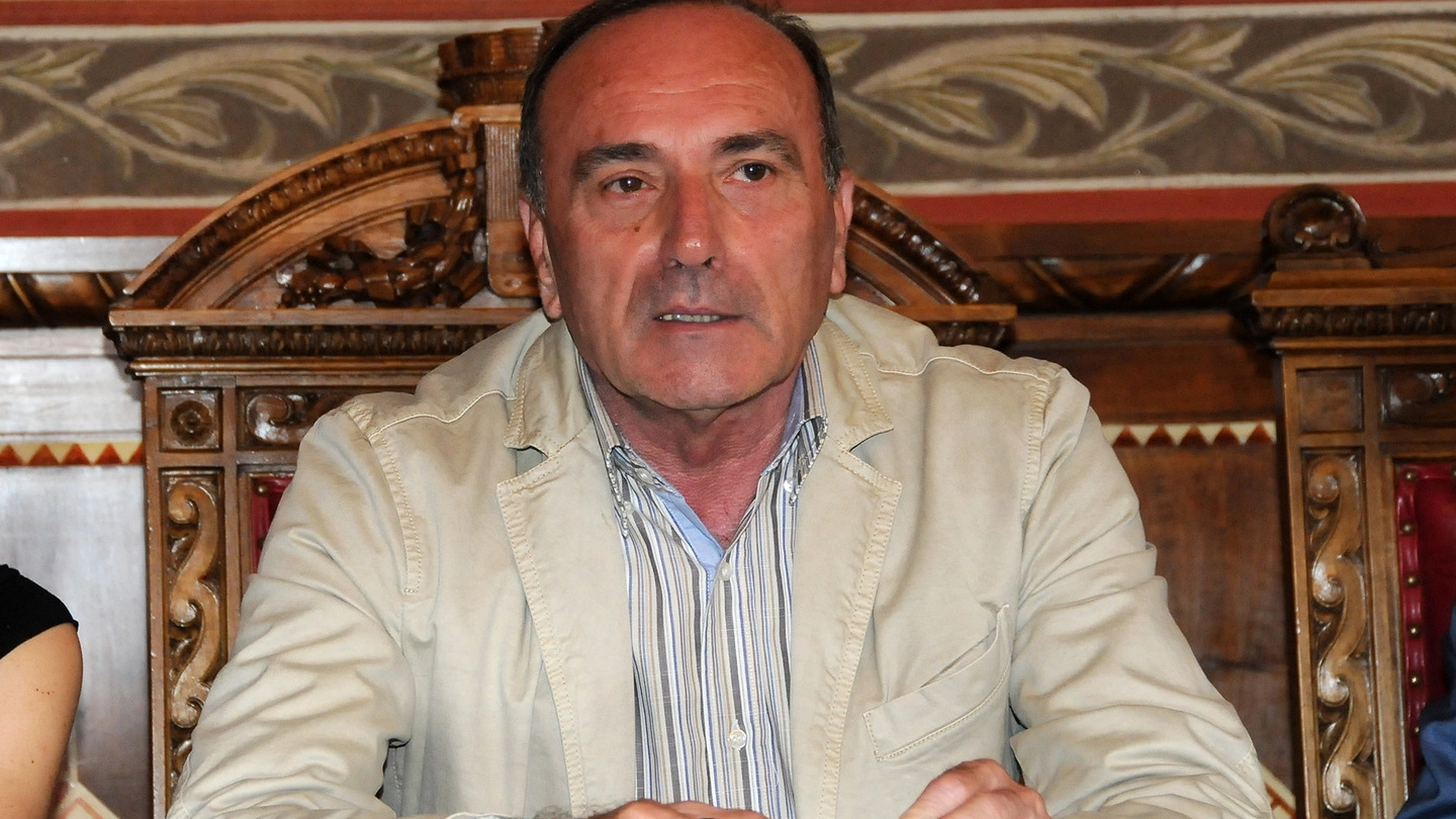 Il sindaco Alberto Centinaio