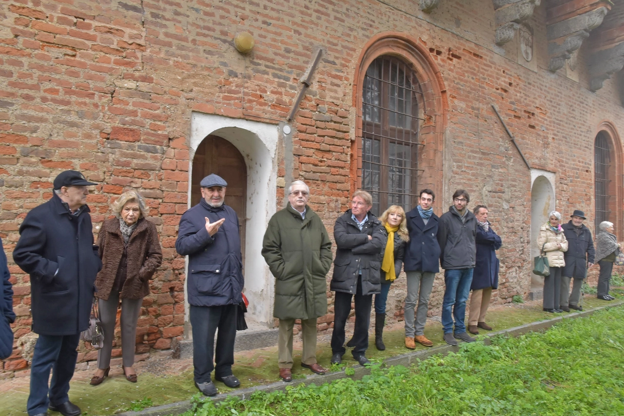 Il comitato "abbraccia" il Castello