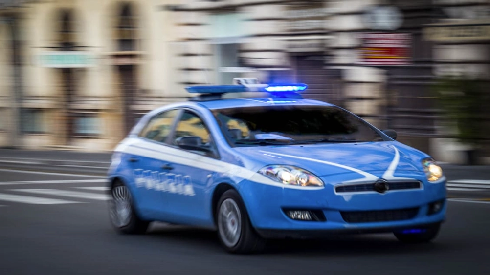 Inseguimento della polizia (foto di repertorio) Inseguimento della polizia (foto di repertorio)