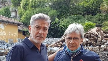 George Clooney col sindaco di Laglio, Roberto Pozzi