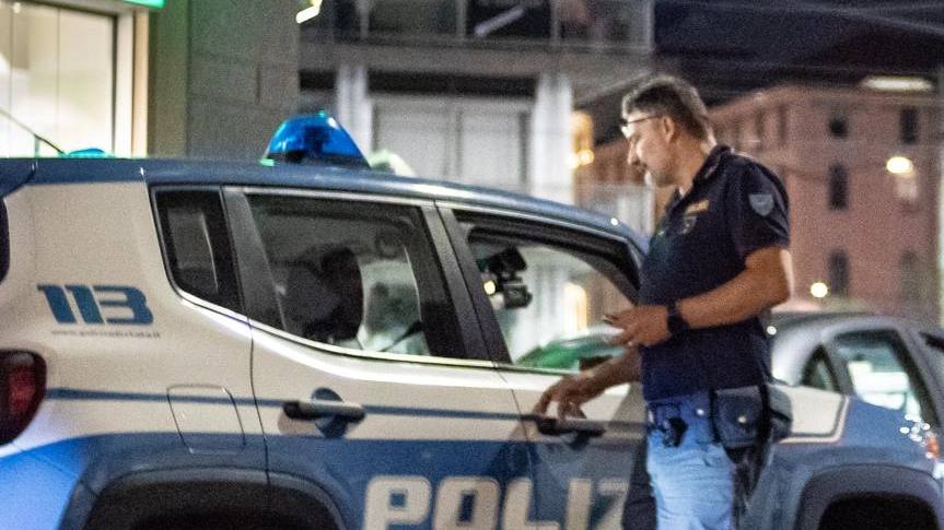 Gli agenti della polizia hanno sequestrato lo stupefacente (Archivio) Gli agenti della polizia hanno sequestrato lo stupefacente (Archivio)