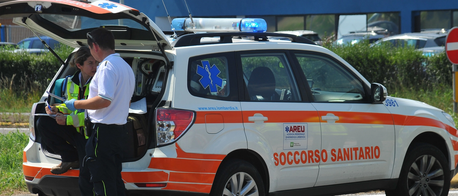 Bovegno, 73enne cade sull’argine di un torrente picchiando la testa e muore