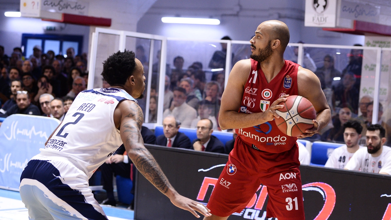 Olimpia Milano: l'EA7 sbanca Brindisi, ma si spaventa per Shields