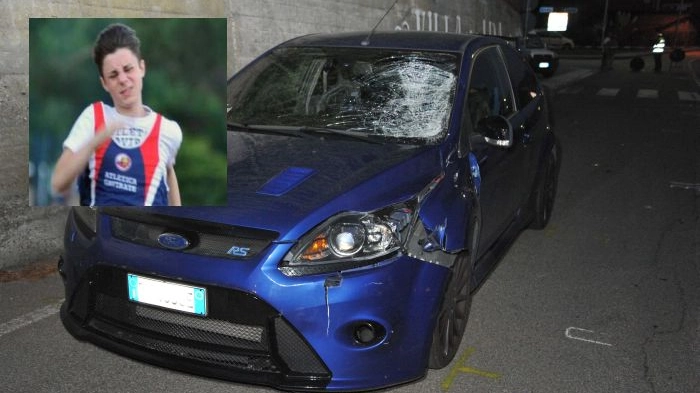 Lorenzo Mazzini e l'auto dopo l'incidente