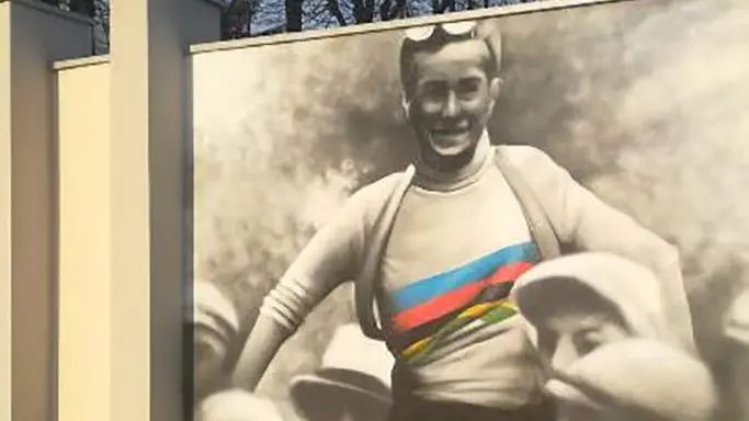 Il paese omaggia l’asso del ciclismo Libero Ferrario Il paese omaggia l’asso del ciclismo Libero Ferrario