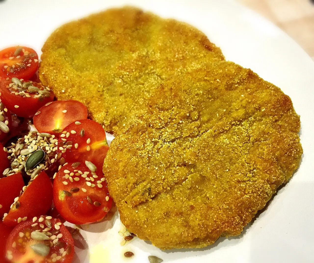 Allerta alimentare, ritirati mini burger e cotolette per "rischio chimico"