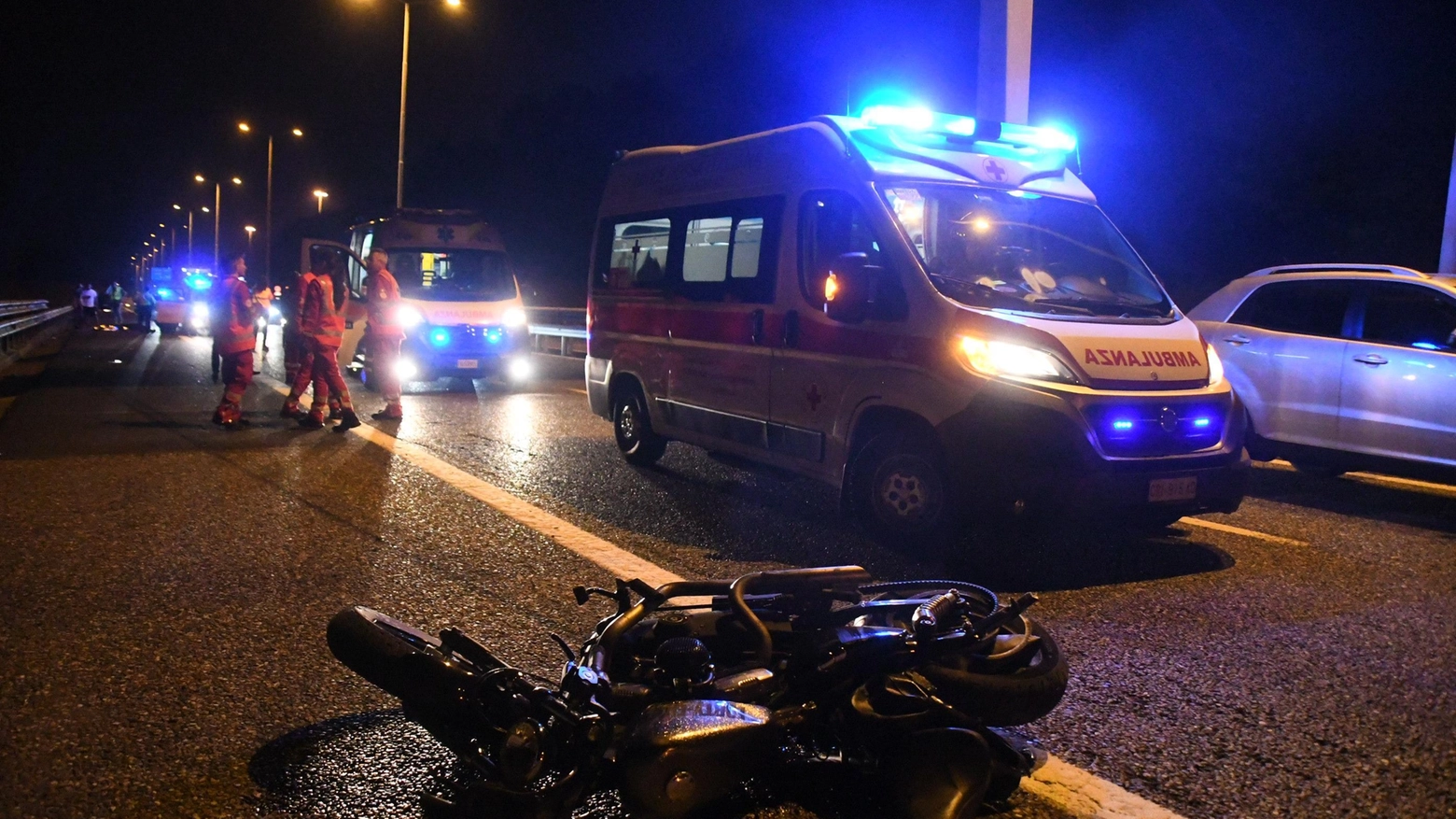 Incidente in Tangenziale Nord: suv travolge e uccide due motociclisti