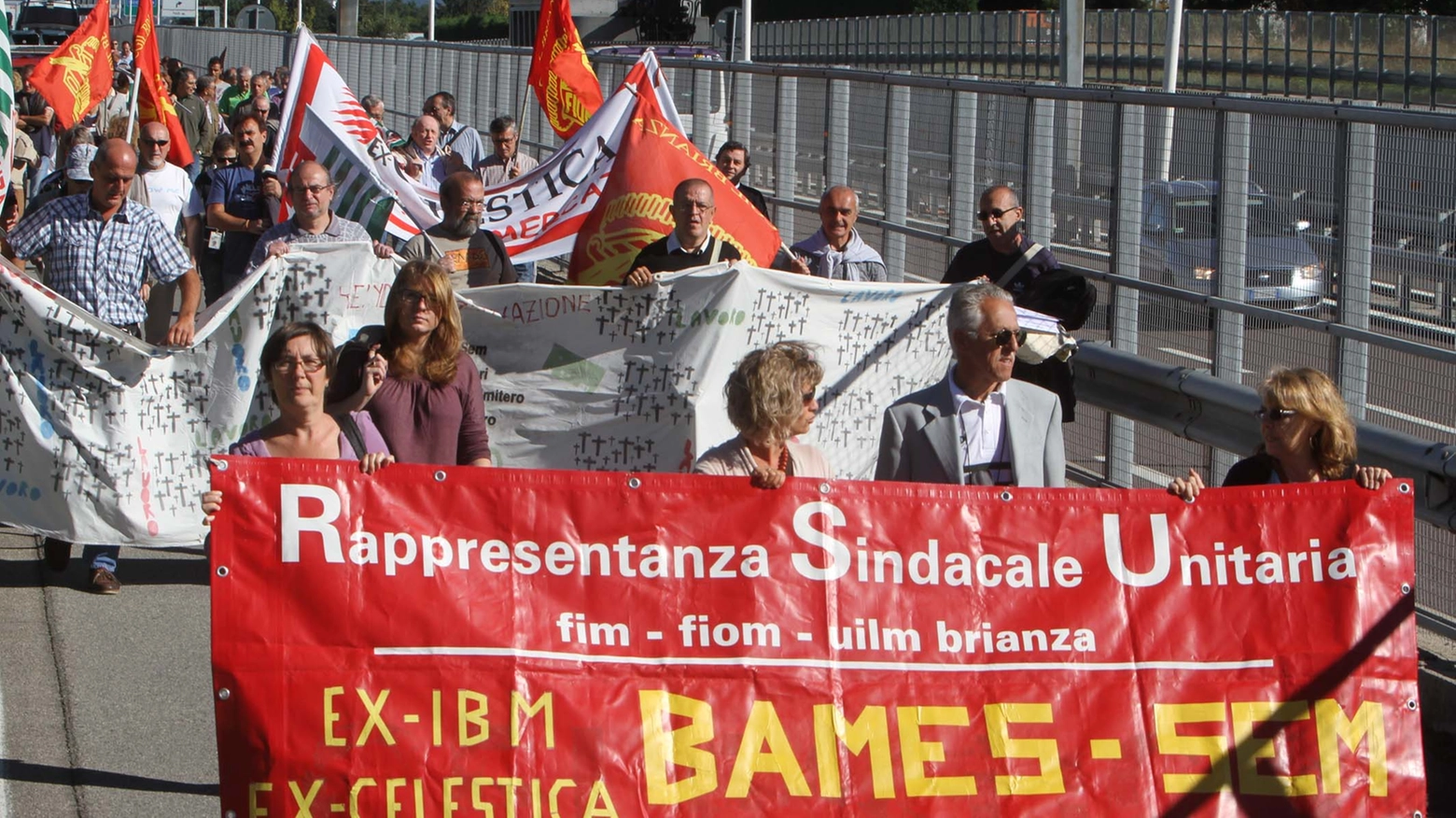 Vimercate, manifestazione lavoratori Bames e Sem (Radaelli)