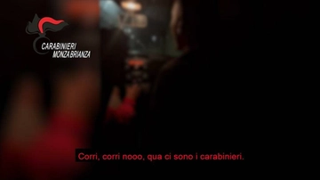 Giussano, 16enne ruba l’auto della mamma per pubblicare sui social i video delle folli bravate con gli amici