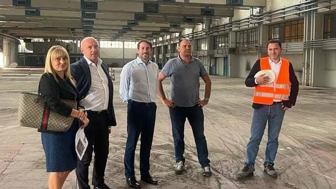 L’area industriale rivive. Al posto della grafica Pizzi arriva la Travaglini Spa L’area industriale rivive. Al posto della grafica Pizzi arriva la Travaglini Spa