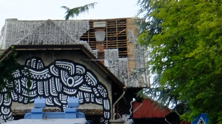 Boccaccio sgomberato  Rischio crolli e amianto  Il centro sociale  cacciato dalla tempesta
