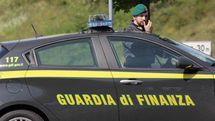 I militari del Comando Provinciale della Guardia di Finanza di Milano hanno dato esecuzione alla sentenza emessa dal Tribunale di Busto Arsizio I militari del Comando Provinciale della Guardia di Finanza di Milano hanno dato esecuzione alla sentenza emessa dal Tribunale di Busto Arsizio