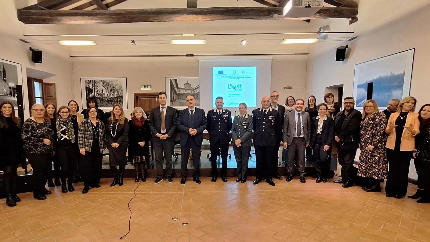 Persone vittime di “tratta“:. In 10 nel programma di protezione Persone vittime di “tratta“:. In 10 nel programma di protezione