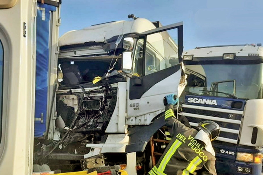 I camion coinvolti nell'incidente