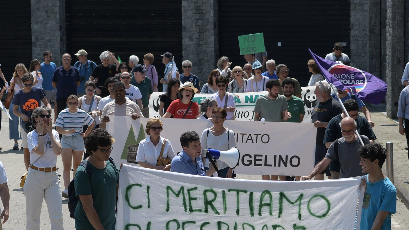 La protesta dei comitati di San Donato